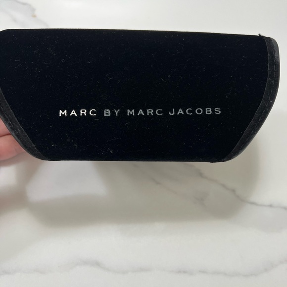 Marc by Marc Jacobs Black Velvet Sunglasses Case. - Picture 1 of 5
